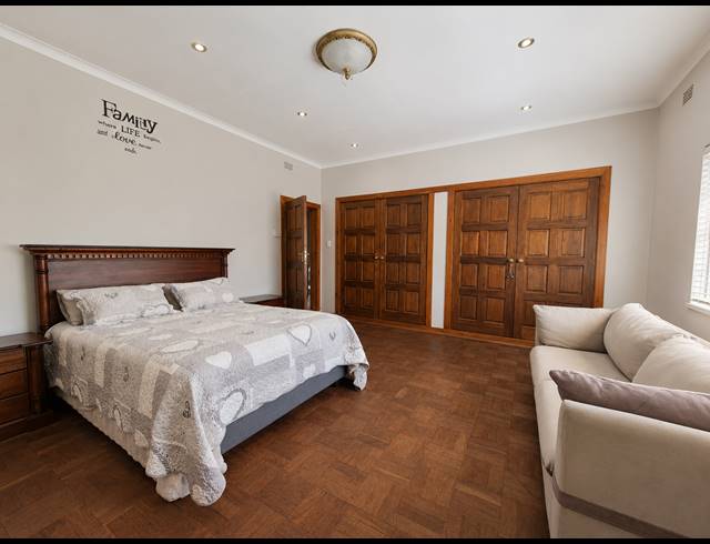 5 BEDROOM HOUSE FOR SALE IN UNITAS PARK